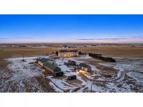 515 S County Road 121, Bennett, CO 80102 photo 3