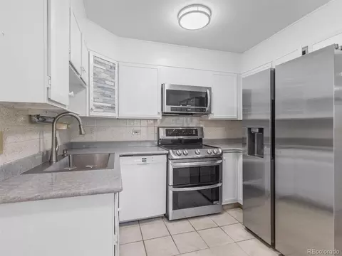 Kitchen - 9155 E Center Ave #2B, Denver, CO 80247 photo 2 of 2