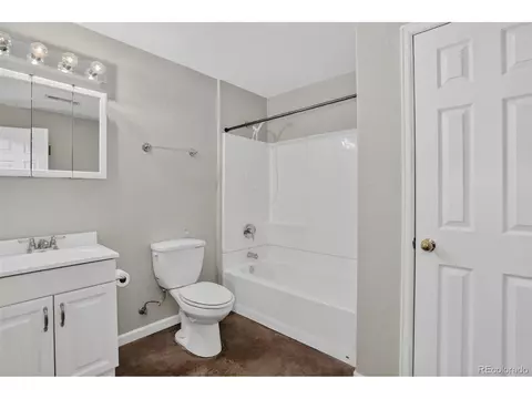 Bath - 2254 Broadleaf Loop, Castle Rock, CO 80109 photo 3 of 4