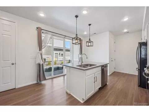 Kitchen - 23627 E 5th Pl, Aurora, CO 80018 photo 4 of 4