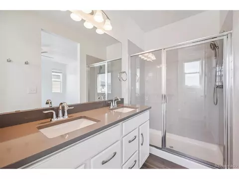 Bath - 23627 E 5th Pl, Aurora, CO 80018 photo 2 of 3
