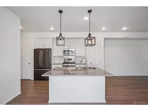 Kitchen - 23627 E 5th Pl, Aurora, CO 80018 photo 3 of 4