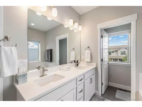 Undisclosed, Aurora, CO 80010 photo 15