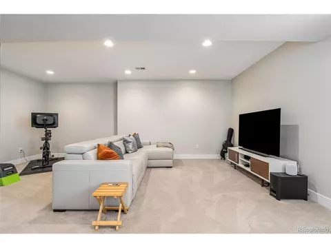 Undisclosed, Aurora, CO 80010 photo 23