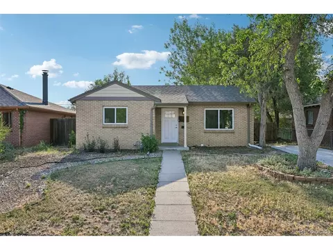 3290 Magnolia St, Denver, CO 80207