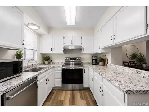 6708 S Holland Way, Littleton, CO 80128