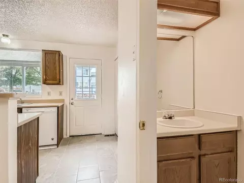 4201 E 94th Ave #D, Thornton, CO 80229 photo 9