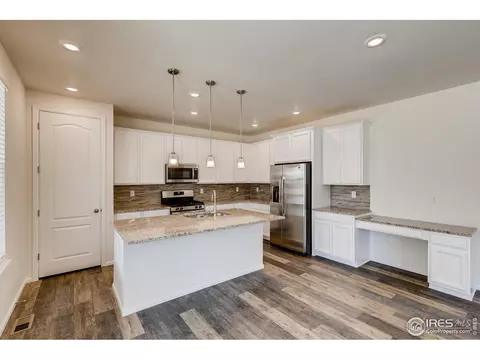 12885 Clearview St, Longmont, CO 80504 photo 8