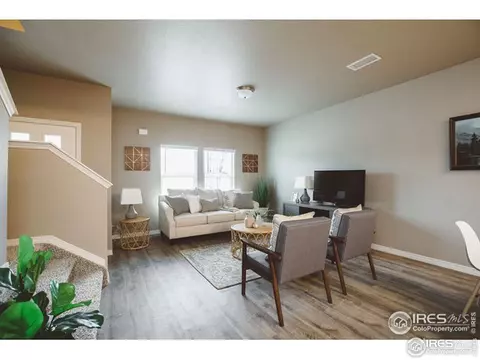 131 S 8th St, Berthoud, CO 80513 photo 2