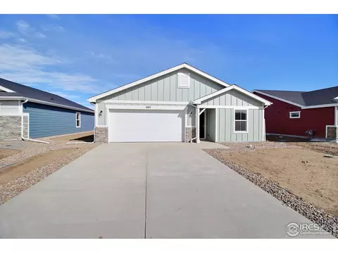 405 11th Ave, Wiggins, CO 80654 photo 2
