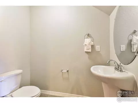 115 S 8th St, Berthoud, CO 80513 photo 6