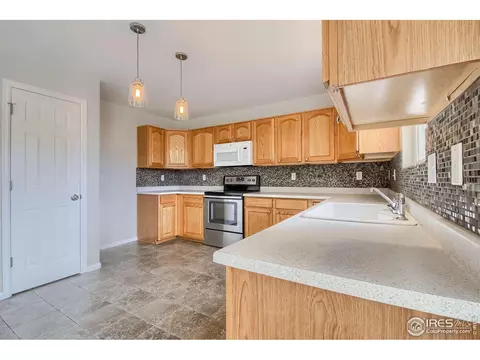 5857 Canyon Cir, Frederick, CO 80504 photo 7