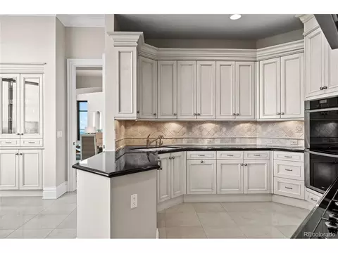 8100 E Union Ave #2404, Denver, CO 80237 photo 15