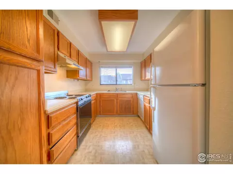 324 Wright St #206, Lakewood, CO 80228 photo 5