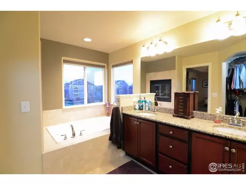 5208 Kempton Dr, Windsor, CO 80550 photo 11