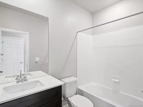 Bath - 504 97th Ave, Greeley, CO 80634 photo 1 of 4