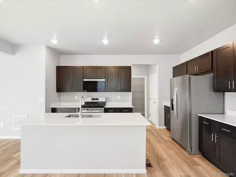 Kitchen - 504 97th Ave, Greeley, CO 80634 photo 9 of 10
