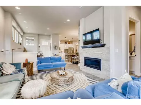 25050 E Phillips Dr, Aurora, CO 80016 photo 5