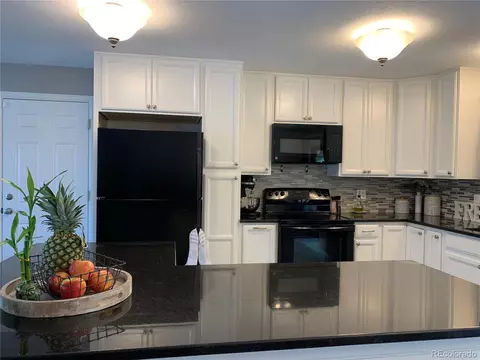 17958 E Pacific Pl, Aurora, CO 80013 photo 8