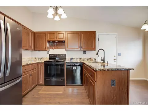865 Madison Way, Bennett, CO 80102 photo 5