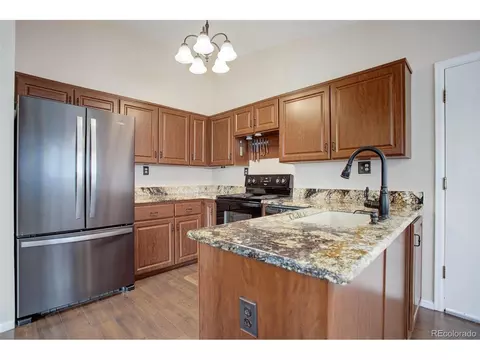 865 Madison Way, Bennett, CO 80102 photo 6