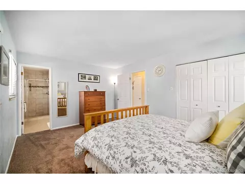 7422 E Bates Dr, Denver, CO 80231 photo 25