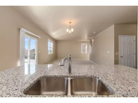 911 Pierson Ct, Windsor, CO 80550 photo 7