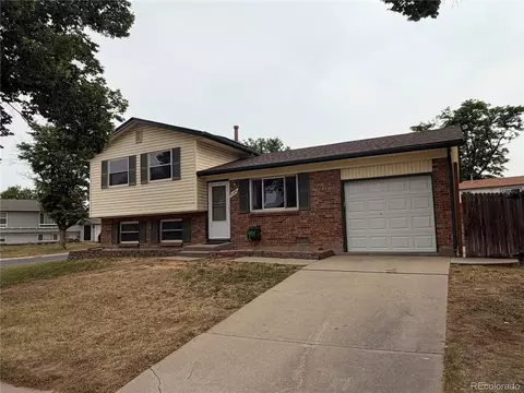 15384 E Idaho Pl, Aurora, CO 80017