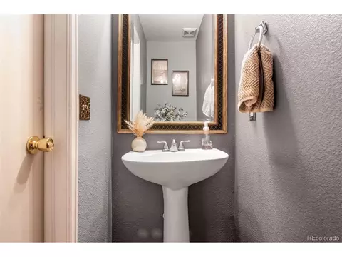 18776 E 51st Pl, Denver, CO 80249 photo 9