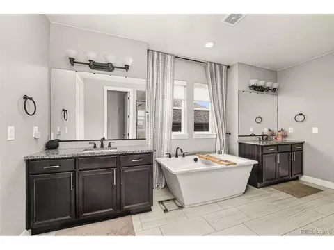 Bath - 25537 E Alder Dr, Aurora, CO 80016 photo 1 of 11