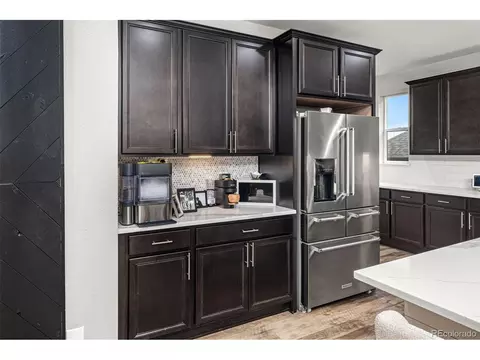 Kitchen - 25537 E Alder Dr, Aurora, CO 80016 photo 5 of 7