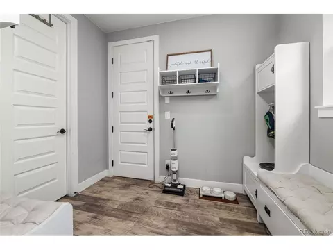 Entry Way - 25537 E Alder Dr, Aurora, CO 80016 photo 3 of 4