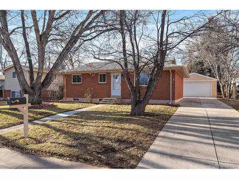 443 S Robb Way, Lakewood, CO 80226