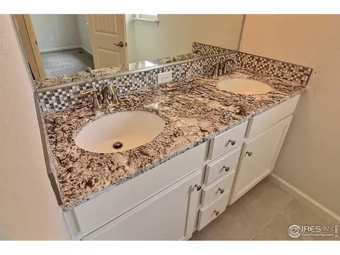 4304 Yellowbells Dr, Evans, CO 80620 photo 3