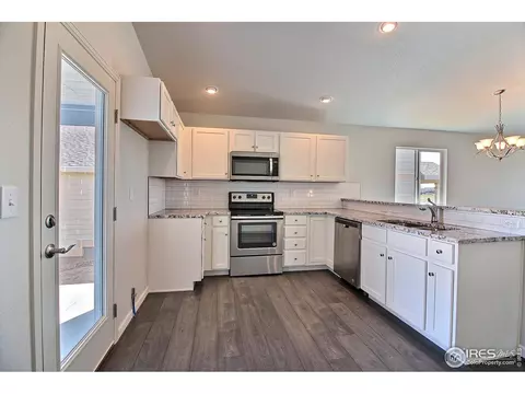 4304 Yellowbells Dr, Evans, CO 80620 photo 2