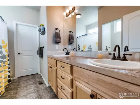 621 Dee Rd, Johnstown, CO 80534 photo 18