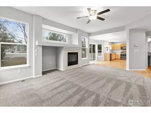 6526 Silverleaf Ct, Longmont, CO 80504 photo 5