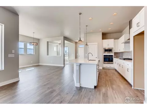 21481 E 60th Ave, Aurora, CO 80019 photo 12
