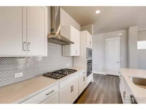 21621 E 60th Ave, Aurora, CO 80019 photo 13