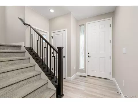 Entry Way - 5388 Riverbend Ave, Longmont, CO 80504 photo 1 of 4