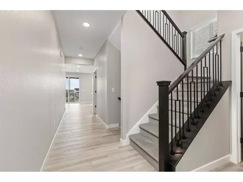 Entry Way - 5388 Riverbend Ave, Longmont, CO 80504 photo 2 of 4