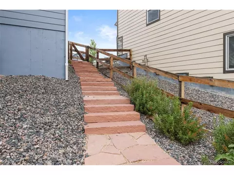Exterior - 5388 Riverbend Ave, Longmont, CO 80504 photo 8 of 10