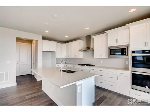 525 E Michigan Ave, Berthoud, CO 80513 photo 7