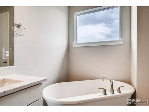 525 E Michigan Ave, Berthoud, CO 80513 photo 16