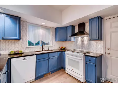 5032 Coventry Ct, Boulder, CO 80301 photo 13