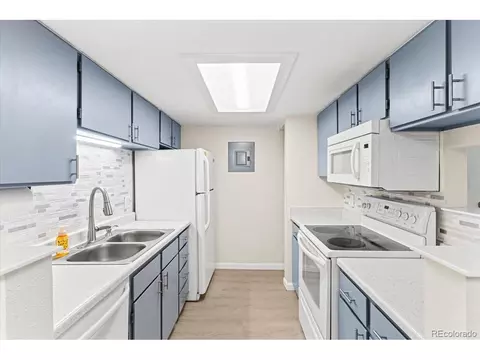 4400 S Quebec St #B-B105, Denver, CO 80237