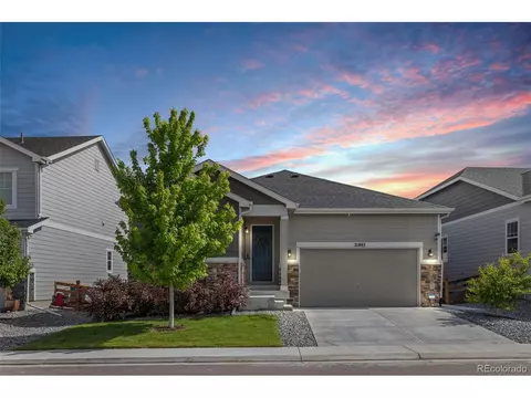 21893 E Tufts Cir, Aurora, CO 80015