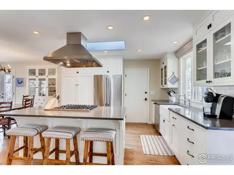 462 Hawthorn Ave, Boulder, CO 80304 photo 1
