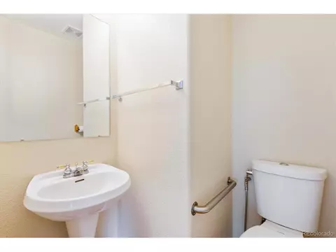 2901 E 107th Ct, Northglenn, CO 80233 photo 17