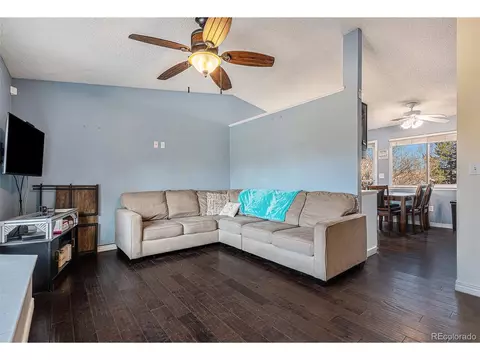 2744 S Uravan St, Aurora, CO 80013 photo 3